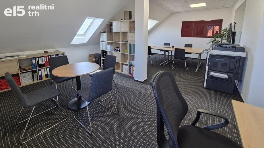 Pronájem kanceláře, 60 m² - Praha - Břevnov