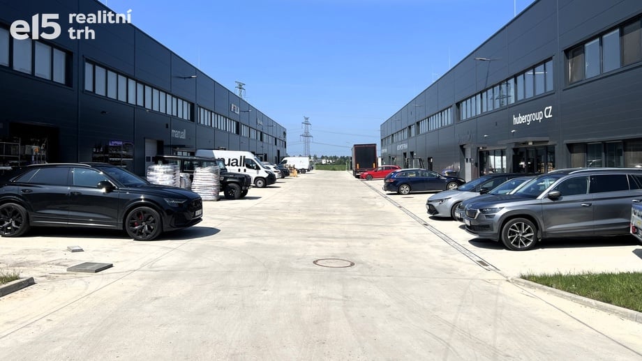 Pronájem sklady, 285 m² - Zlatníky-Hodkovice