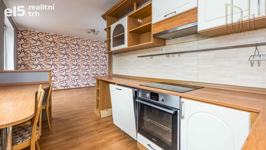Pronájem byty 2+1, 54 m² - Most