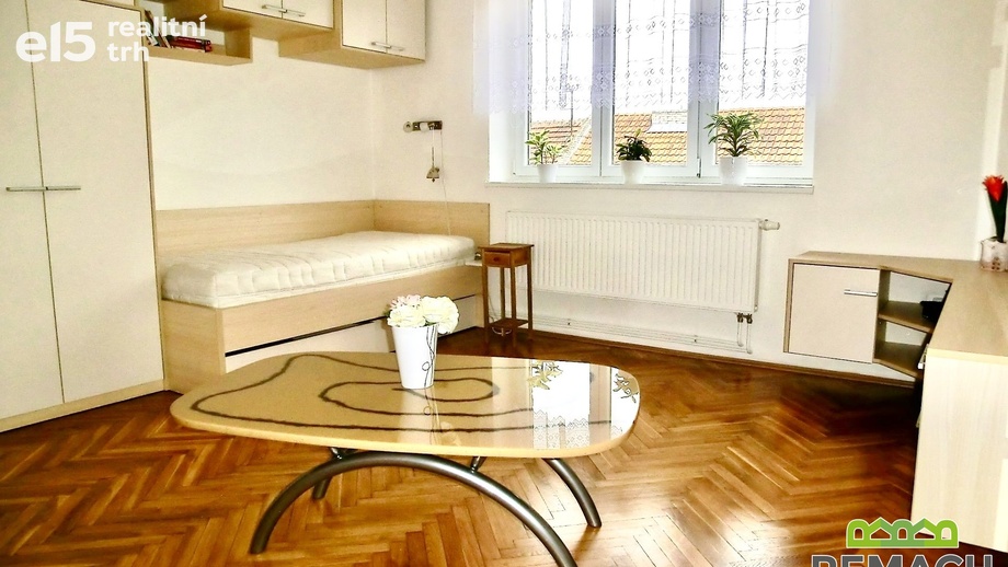 Pronájem byty 1+1, 38 m² - Uherský Brod