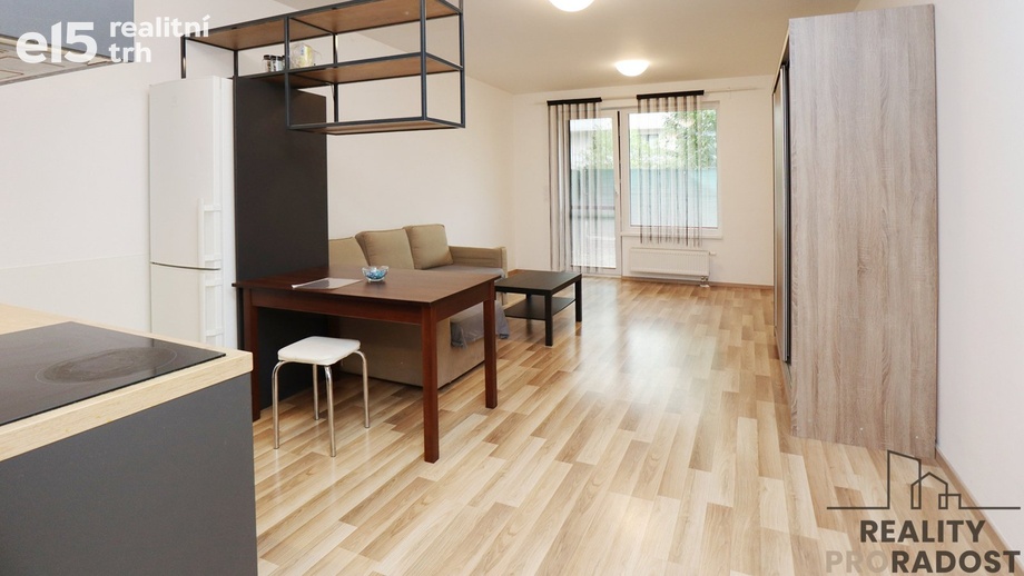 Pronájem byty 1+kk, 38 m² - Praha - Strašnice