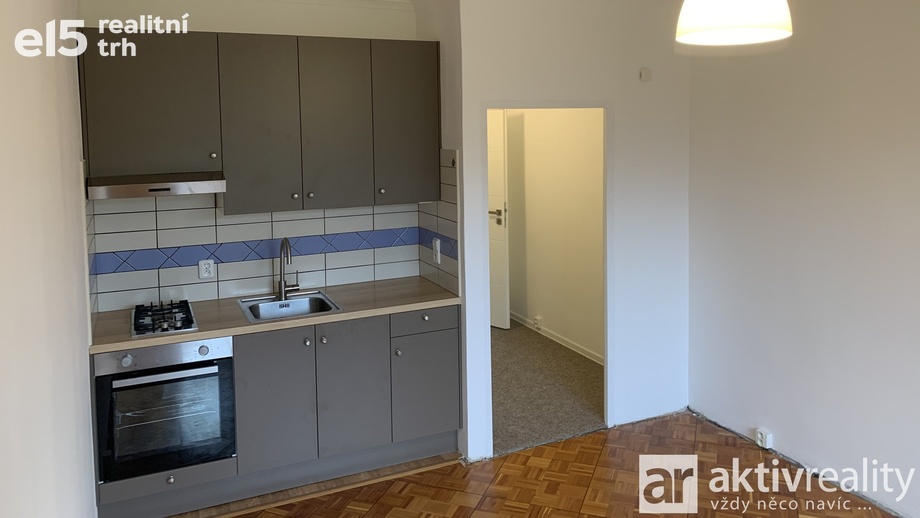 Pronájem byty 1+kk, 27 m² - Praha - Braník