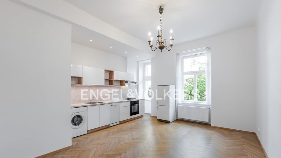 Pronájem bytu 2+kk 55 m², Praha - Vinohrady