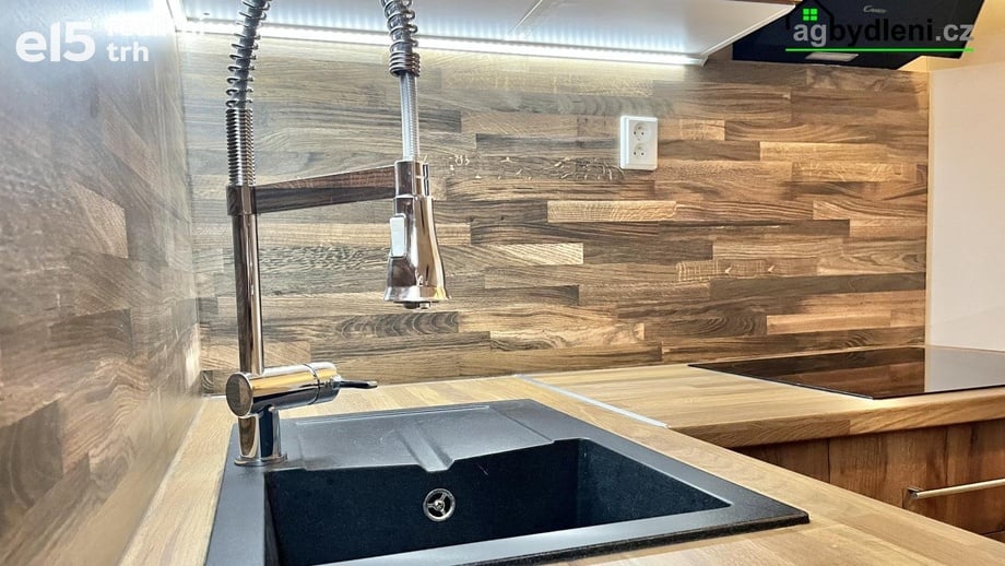 Pronájem byty 2+kk, 40 m² - Třemošná
