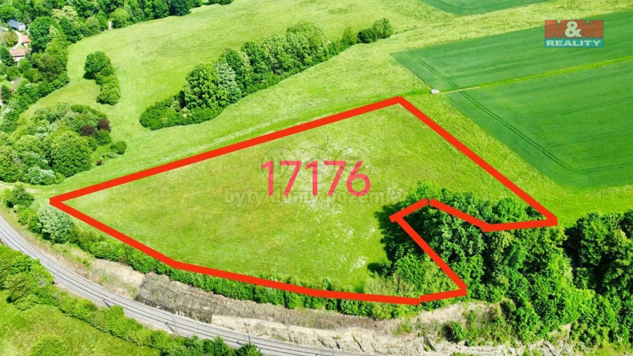 Prodej stavebního pozemku 17 176 m², Libchavy