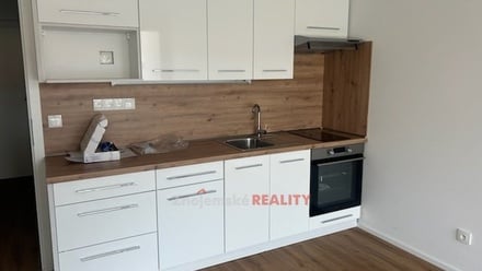 Pronájem bytu 1+kk 29 m², Znojmo