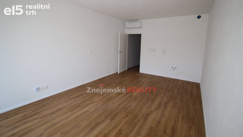 Pronájem byty 1+kk, 29 m² - Znojmo