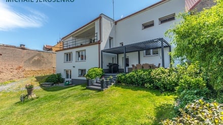 Prodej rodinného domu 361 m², Kostelec nad Černými lesy