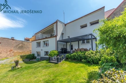 Prodej rodinného domu 361 m², Kostelec nad Černými lesy