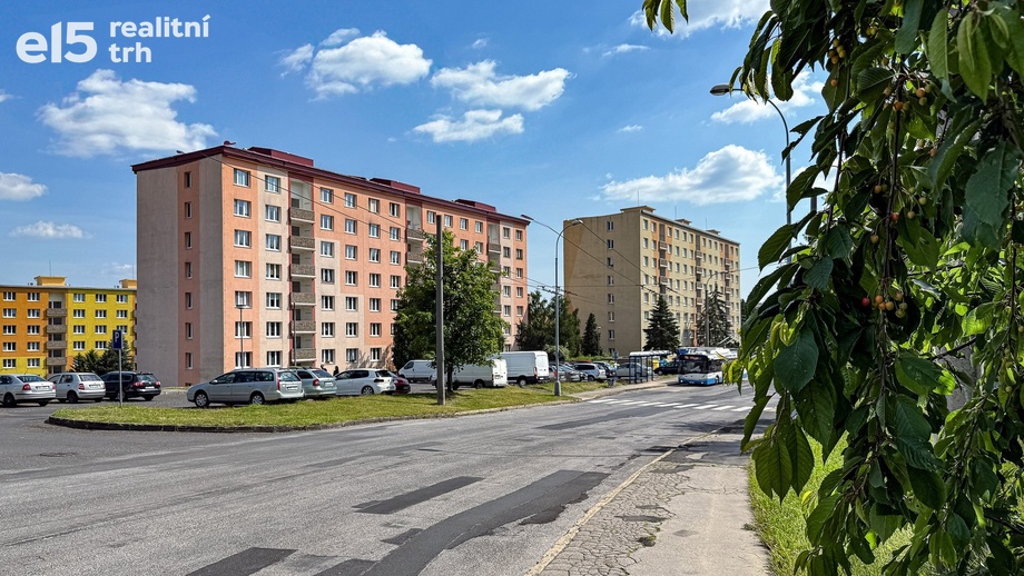 Pronájem byty 2+1, 60 m² - Chomutov