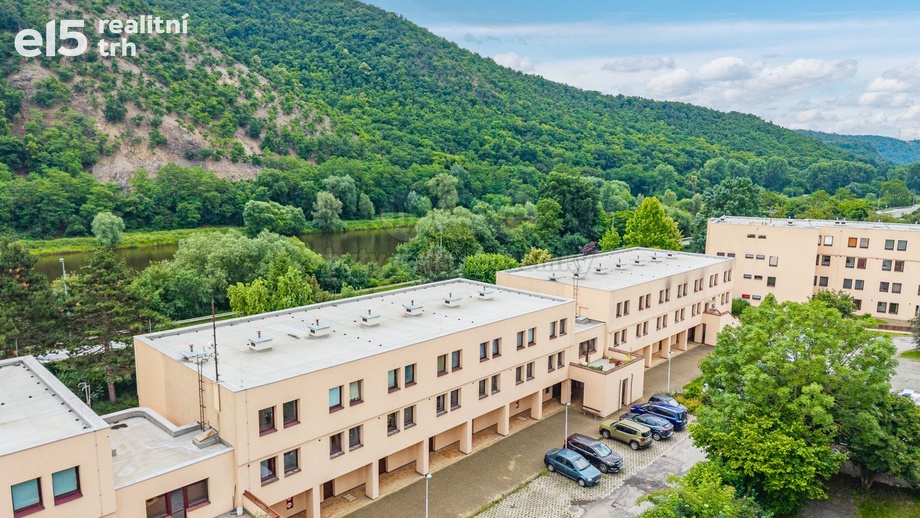 Prodej byty 1+kk, 32 m² - Praha - Zbraslav