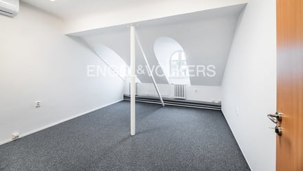 Pronájem kanceláře 76 m², Praha - Žižkov