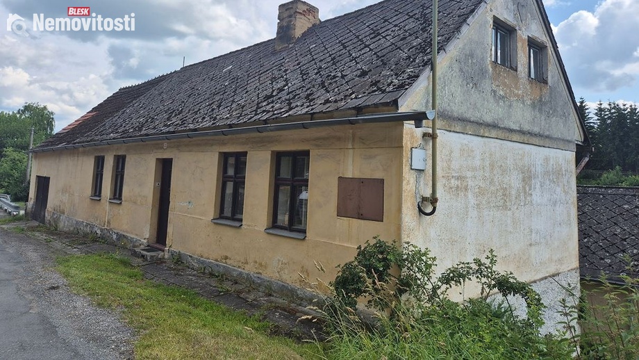 Prodej rodinného domu 250 m², Hromnice