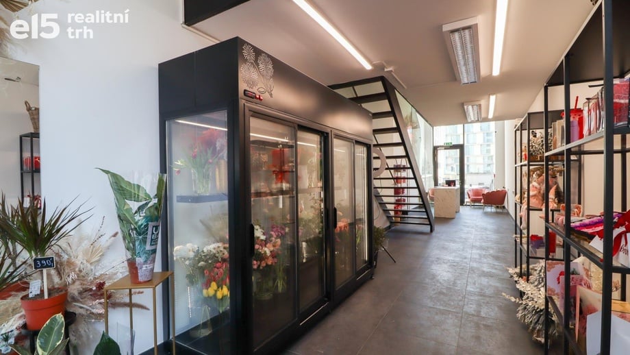 Pronájem obchodní prostory, 54 m² - Praha - Smíchov