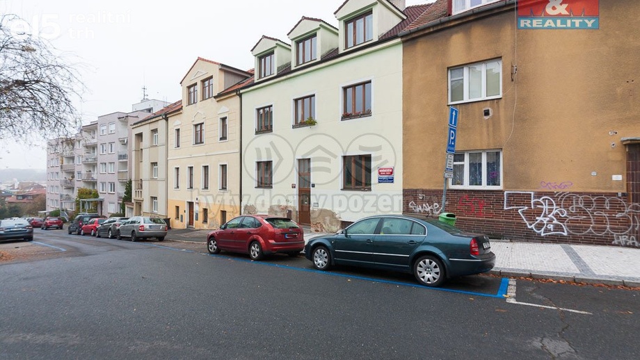 Prodej byty 1+kk, 26 m² - Praha - Břevnov