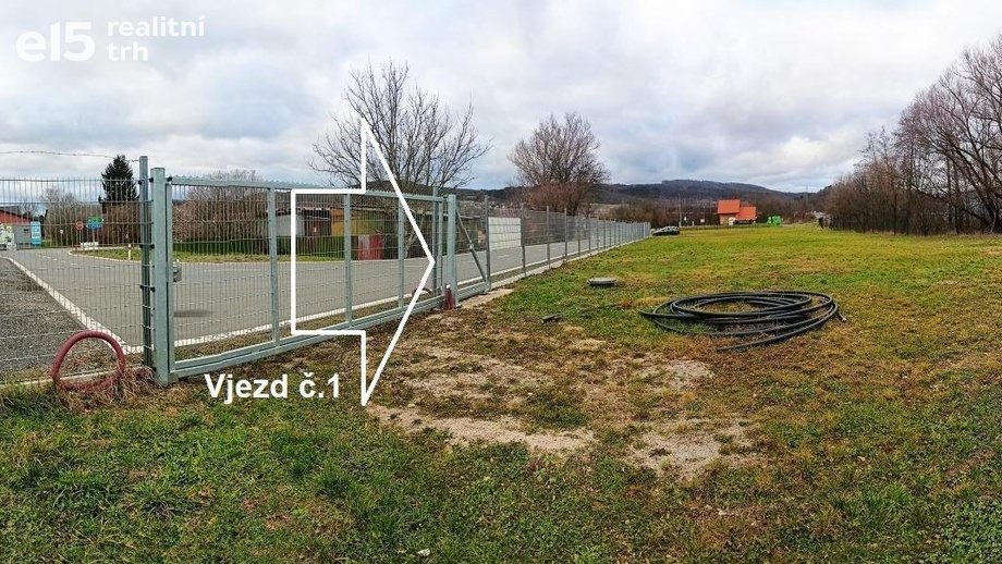 Pronájem komerčního pozemku 3 934 m², Bavoryně