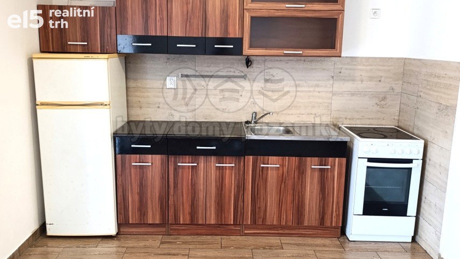 Pronájem byty 1+kk, 32 m² - Křoví