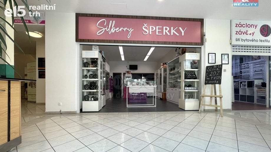 Pronájem obchodní prostory, 34 m² - Uherské Hradiště