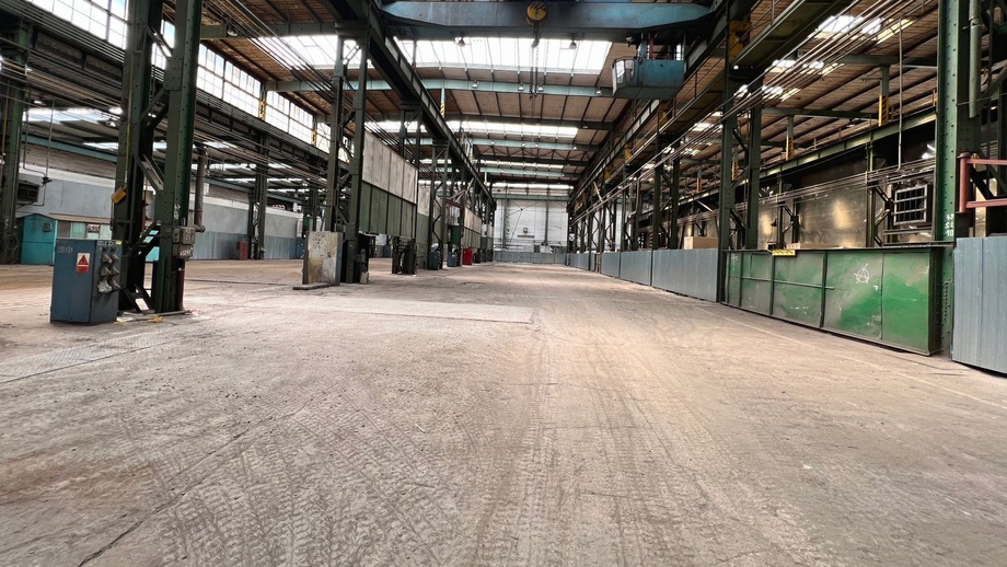 Pronájem výrobního prostoru 1 080 m², Hradec Králové - Kukleny
