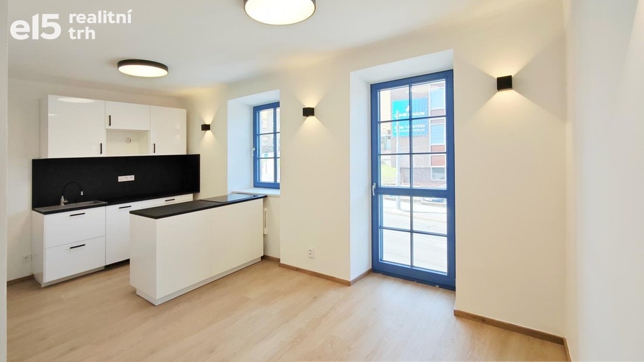 Pronájem byty 1+kk, 21 m² - Jihlava