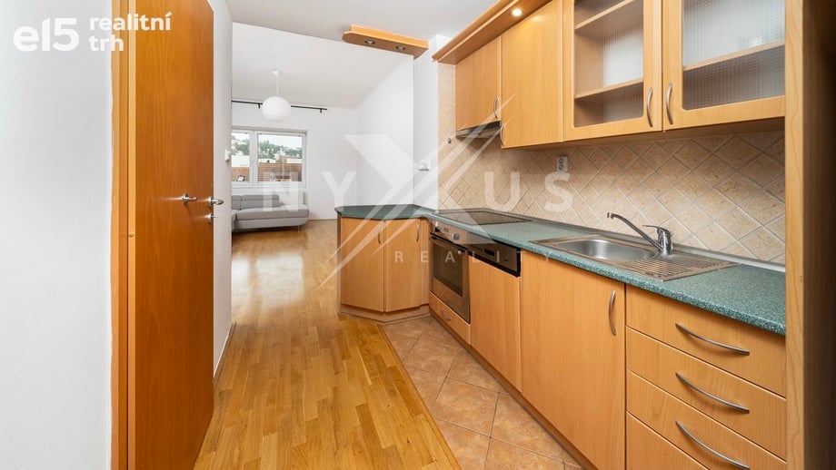 Prodej byty 2+kk, 43 m² - Praha - Smíchov