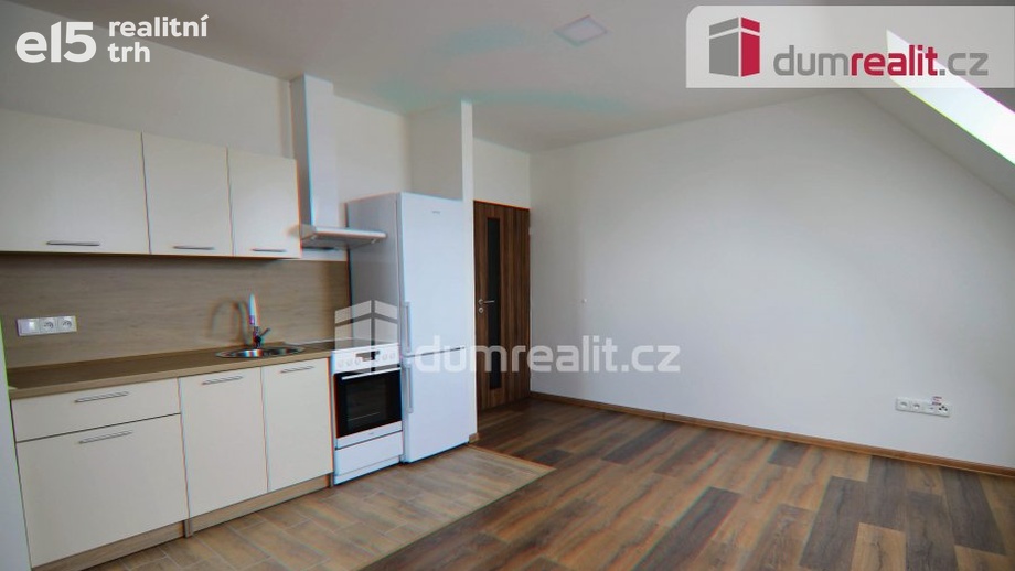 Pronájem byty 1+kk, 45 m² - Veselí nad Moravou