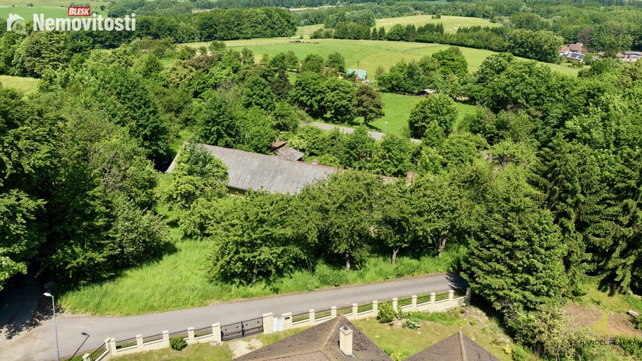 Prodej stavebního pozemku 4 709 m², Zbinohy