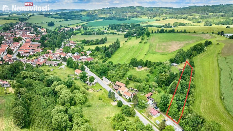 Prodej stavebního pozemku 3 350 m², Dolní Cerekev