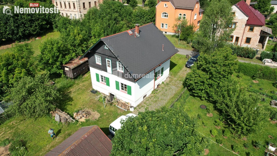 Prodej vily 200 m², Lipová