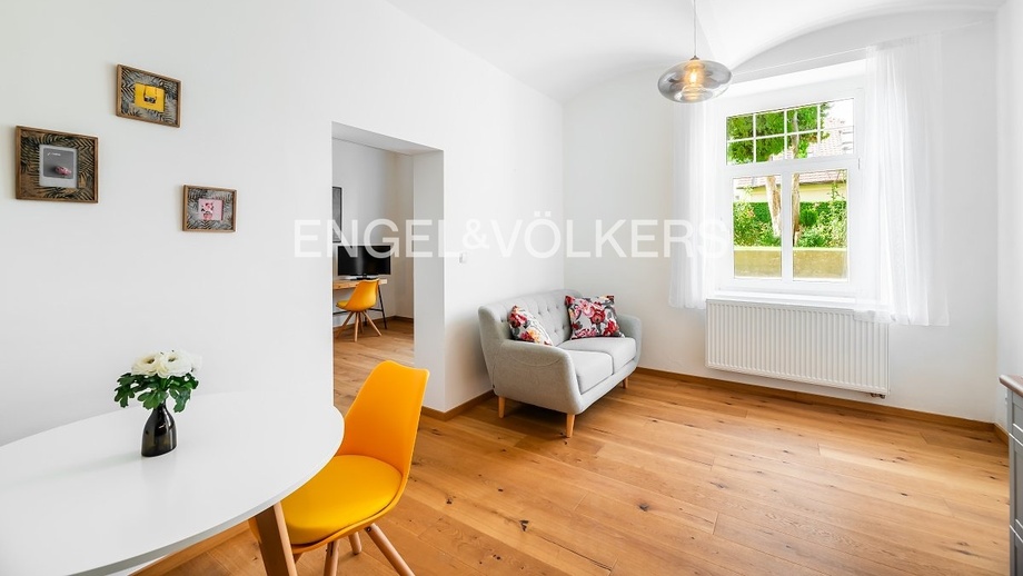 Pronájem bytu 2+kk 48 m², Praha - Podolí