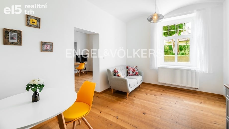 Pronájem byty 2+kk, 48 m² - Praha - Podolí