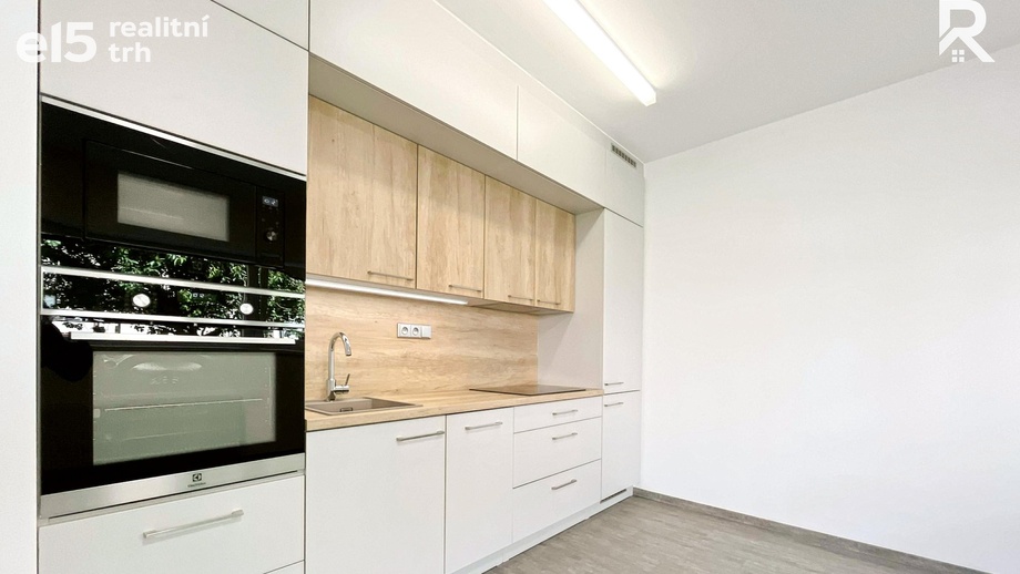 Pronájem byty 1+kk, 27 m² - Brno - Husovice