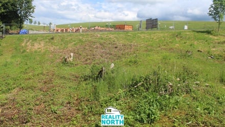 Prodej stavebního pozemku 1 611 m², Petrovice