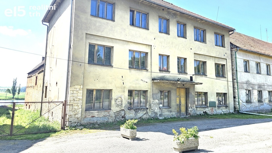 Prodej nemovitosti pro ubytování 850 m², Kroučová