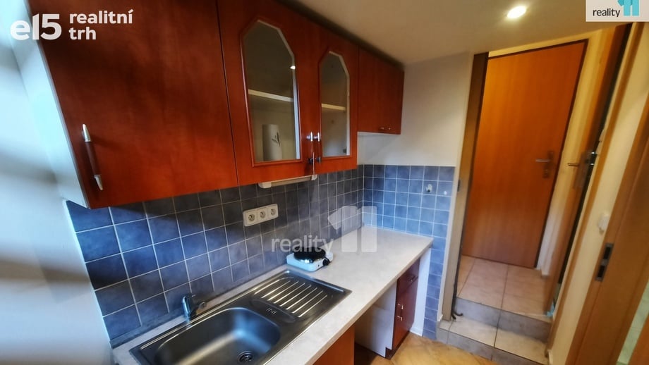 Pronájem byty 2+kk, 27 m² - Praha - Krč