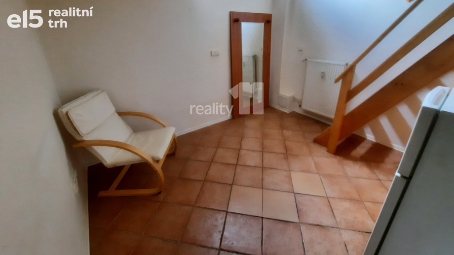 Pronájem bytu 2+kk 27 m², Praha 4