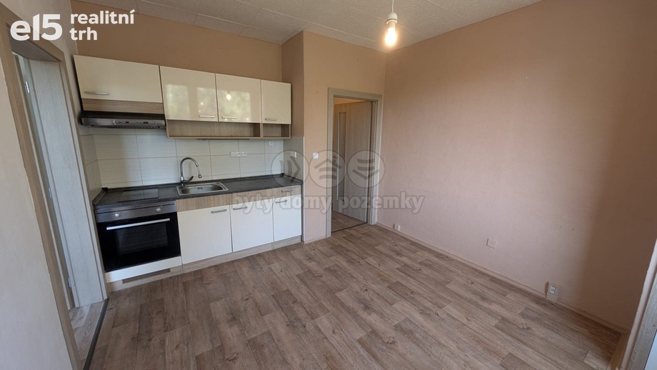 Pronájem byty 2+kk, 35 m² - Chrudim III