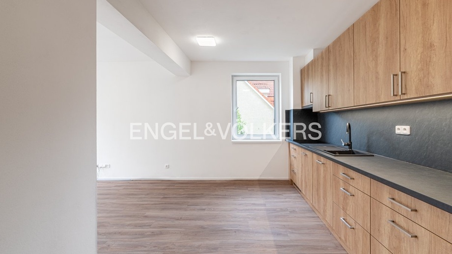 Pronájem bytu 3+kk 62 m², Praha