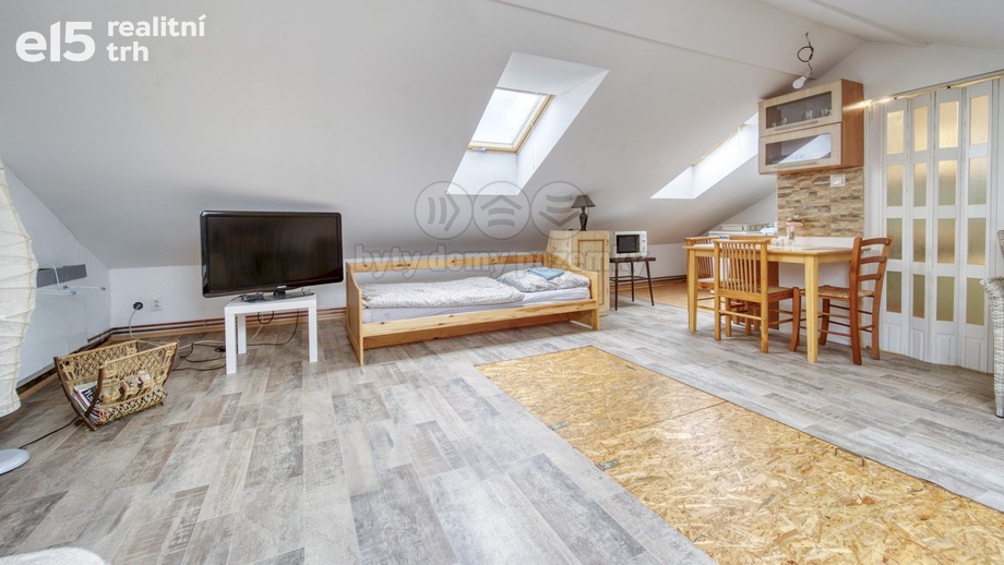 Pronájem byty 1+kk, 45 m² - Plzeň - Radčice