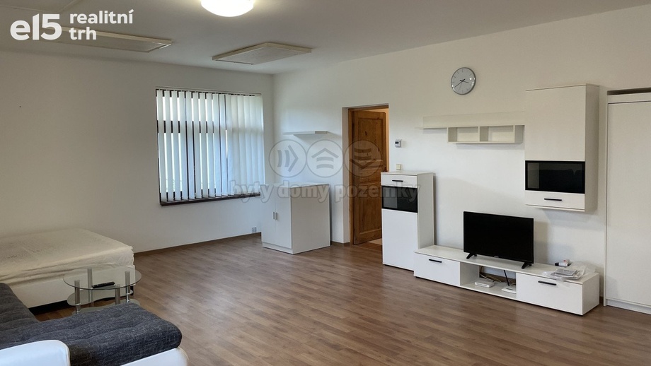Pronájem byty 1+kk, 52 m² - Kozmice