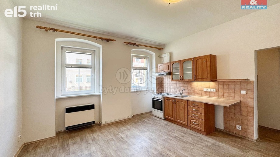 Pronájem byty 2+kk, 36 m² - Karlovy Vary - Dvory