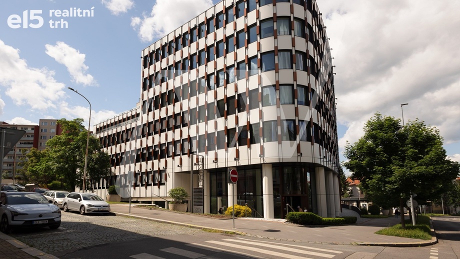 Pronájem kanceláře, 537 m² - Praha - Nusle