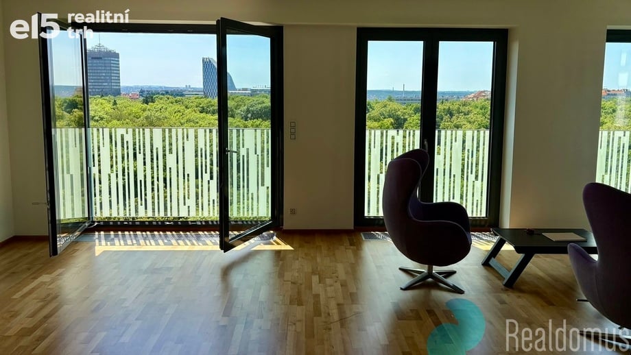 Pronájem byty 3+kk, 95 m² - Praha 3