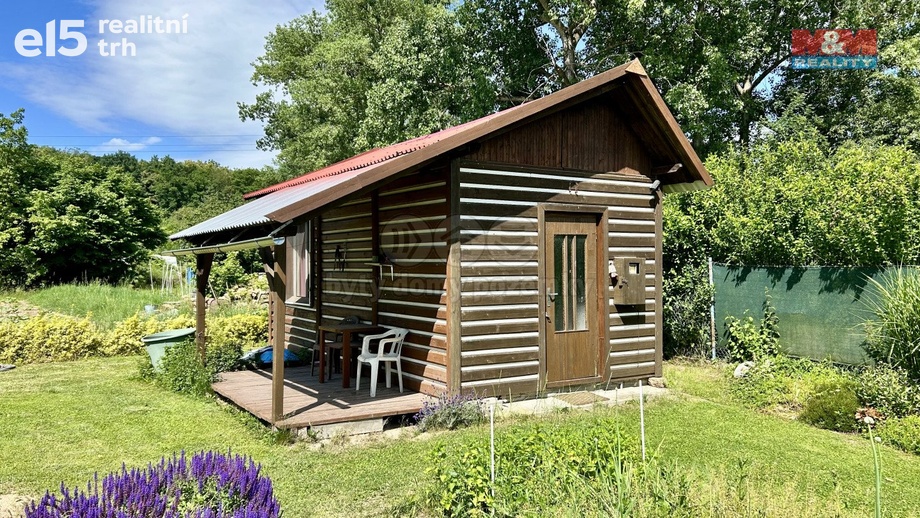 Prodej chata, 24 m² - Městec Králové