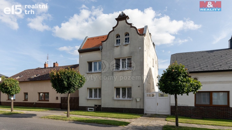 Prodej rodinné domy, 180 m² - Kravaře