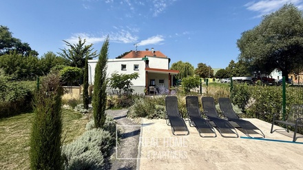 Prodej apartmánu 359 m², Březí