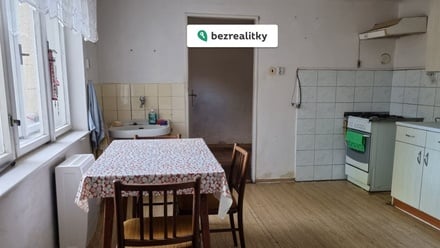 Prodej rodinného domu 358 m², Hněvotín
