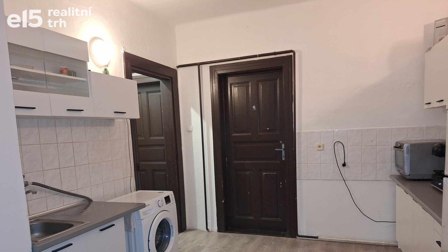 Pronájem byty 2+1, 70 m² - Pardubice - Zelené Předměstí