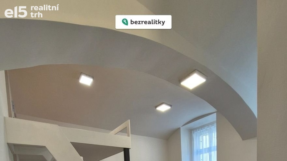 Prodej byty 1+kk, 26 m² - Praha - Smíchov