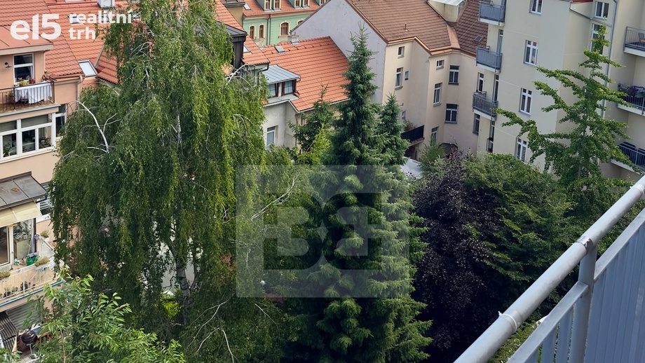 Pronájem byty 2+1, 85 m² - Praha - Břevnov